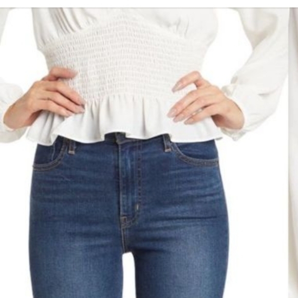 WAYF Smockedwaist Raglan Blouse Top in White Ruffle Trim Long Sleeve Size M - Picture 2 of 4